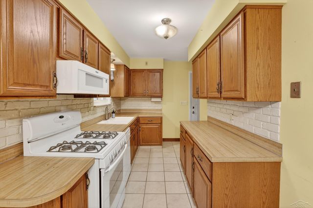 1323 Joseph Street, Saginaw Twp, MI 48638
