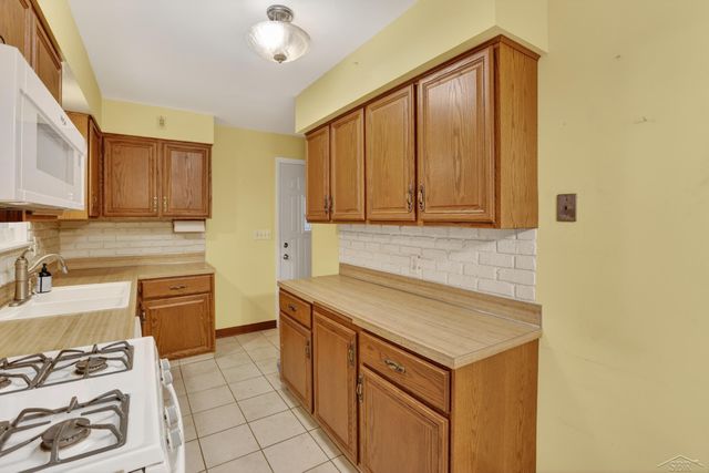 1323 Joseph Street, Saginaw Twp, MI 48638