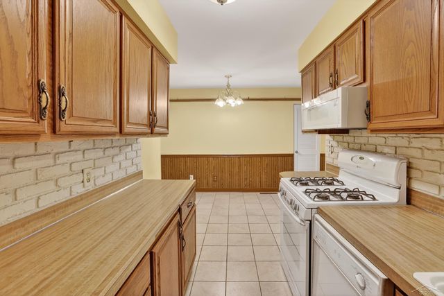 1323 Joseph Street, Saginaw Twp, MI 48638