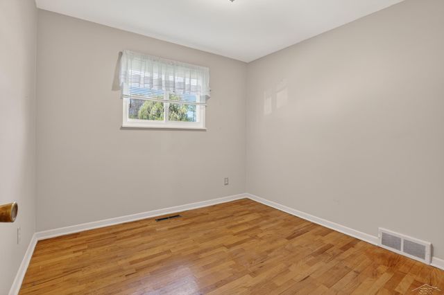 1323 Joseph Street, Saginaw Twp, MI 48638