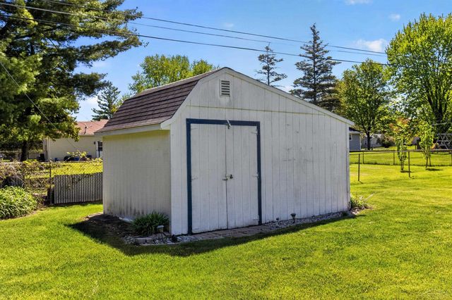 1323 Joseph Street, Saginaw Twp, MI 48638