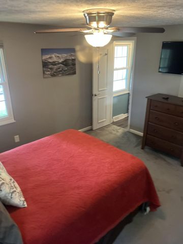 1943 Greensboro Drive, Columbus, OH 43220