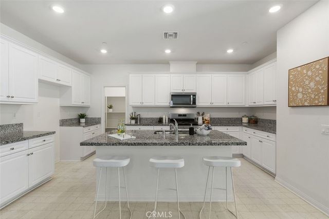 7640 Sweet Ranch Circle, Riverside, CA 92507