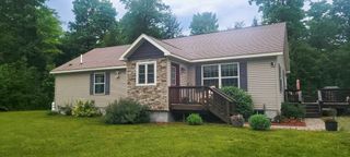 201 Creek Road, Champlain, NY 12919