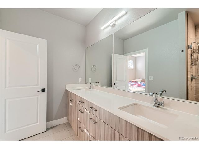 1284 Stuart St, Denver, CO 80204