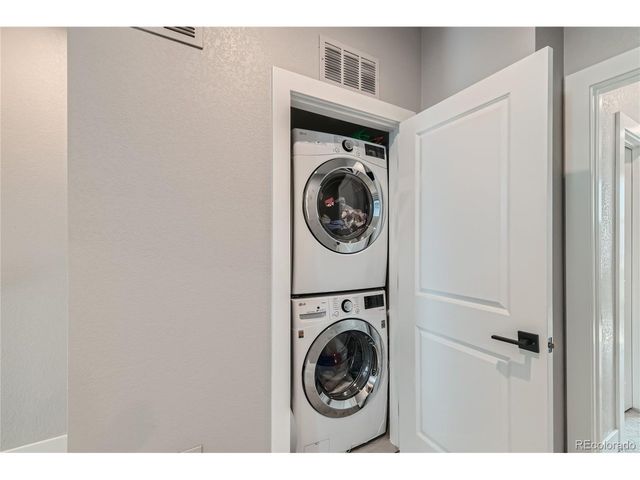 1284 Stuart St, Denver, CO 80204