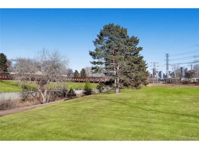 1284 Stuart St, Denver, CO 80204