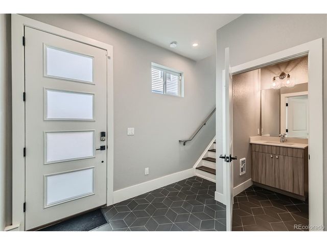 1284 Stuart St, Denver, CO 80204