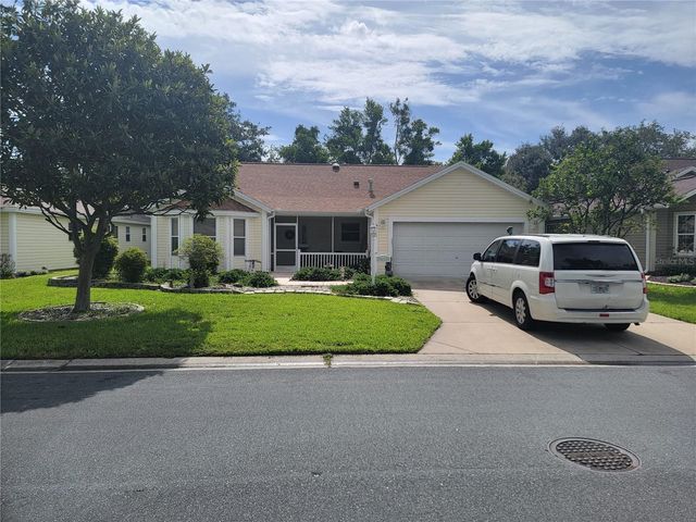 1033 OAK FOREST DRIVE, The Villages, FL 32162