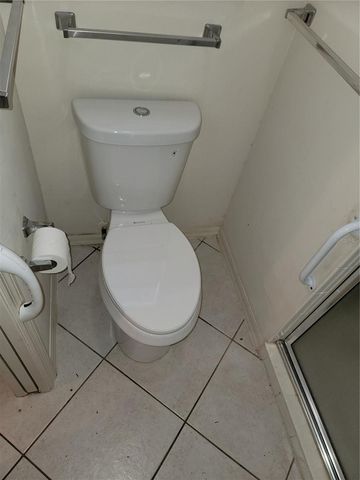 1033 OAK FOREST DRIVE, The Villages, FL 32162