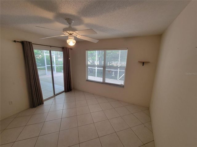 1033 OAK FOREST DRIVE, The Villages, FL 32162