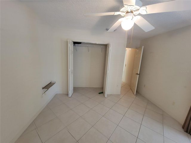 1033 OAK FOREST DRIVE, The Villages, FL 32162