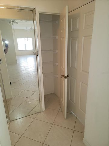 1033 OAK FOREST DRIVE, The Villages, FL 32162