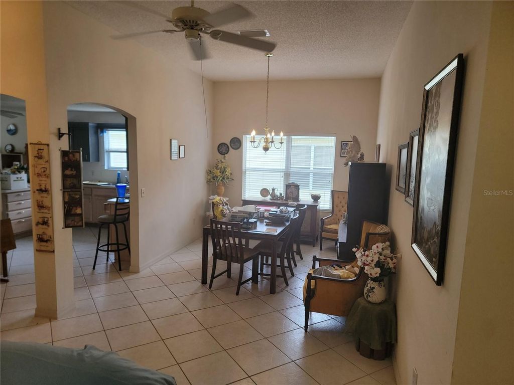 Image 16 of property listing at 1033 OAK FOREST DRIVE, The Villages, FL 32162