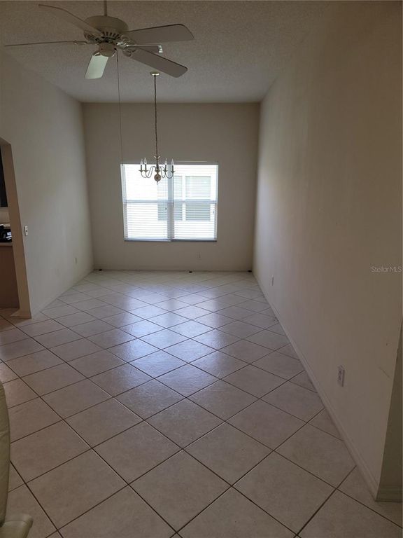 Image 17 of property listing at 1033 OAK FOREST DRIVE, The Villages, FL 32162