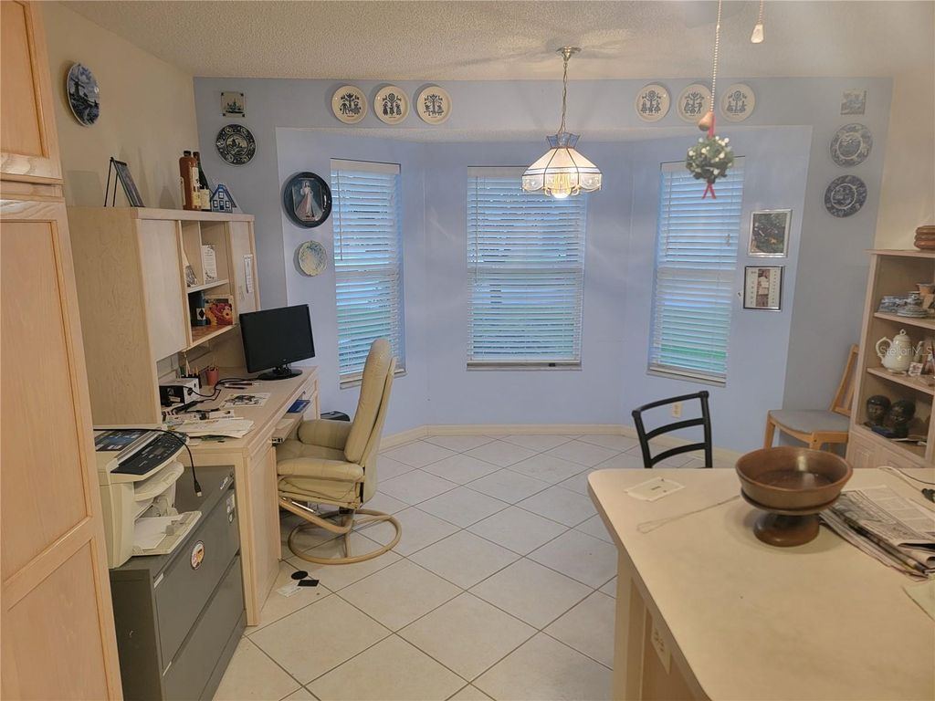 Image 18 of property listing at 1033 OAK FOREST DRIVE, The Villages, FL 32162