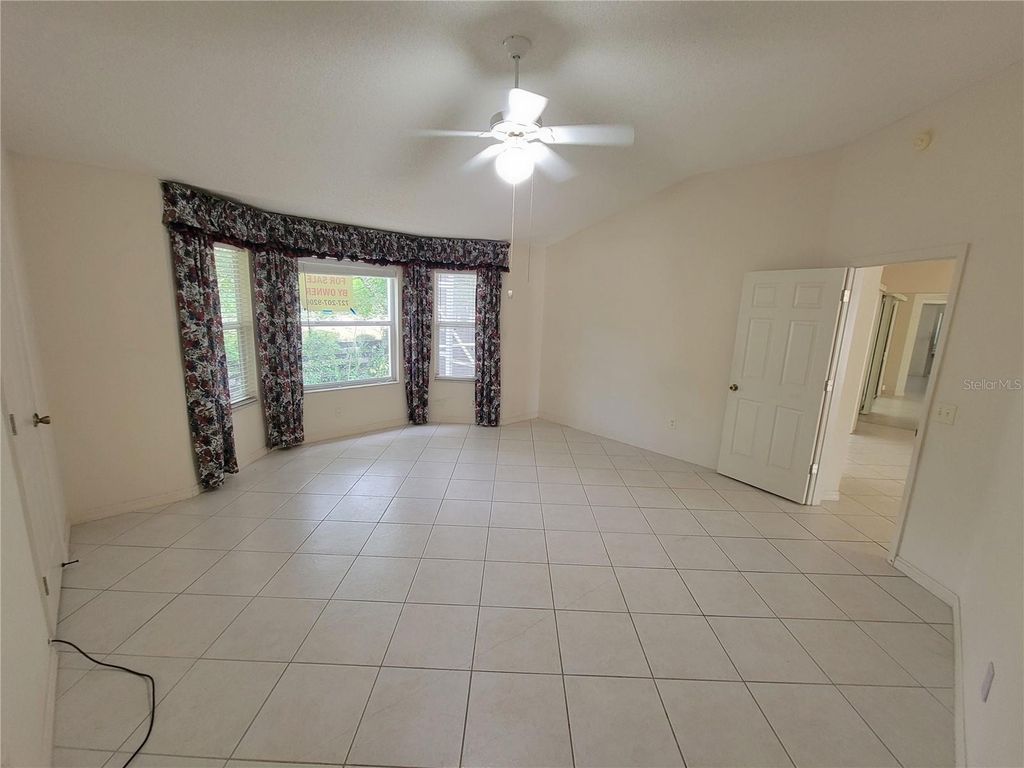 Image 36 of property listing at 1033 OAK FOREST DRIVE, The Villages, FL 32162
