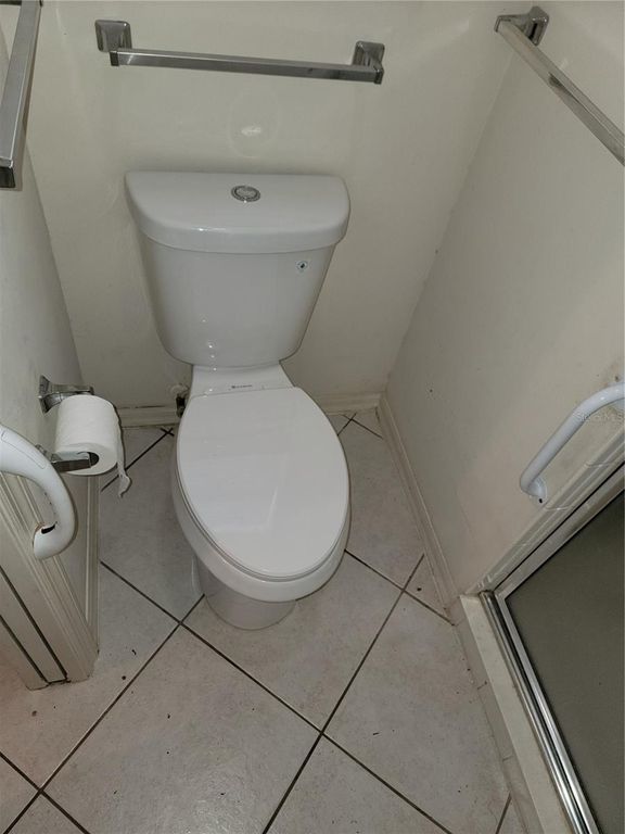 Image 43 of property listing at 1033 OAK FOREST DRIVE, The Villages, FL 32162