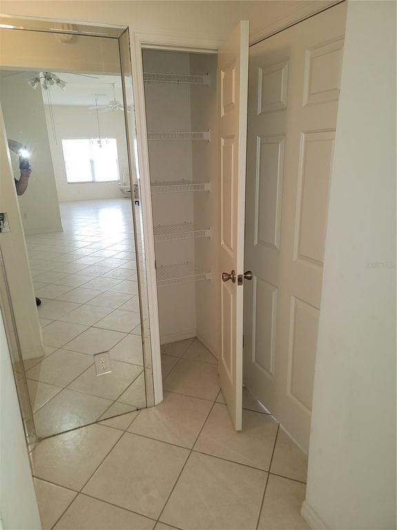 Image 52 of property listing at 1033 OAK FOREST DRIVE, The Villages, FL 32162