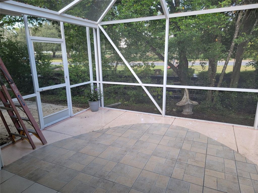 Image 62 of property listing at 1033 OAK FOREST DRIVE, The Villages, FL 32162