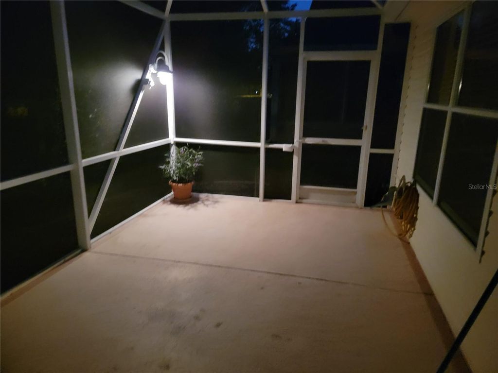 Image 63 of property listing at 1033 OAK FOREST DRIVE, The Villages, FL 32162