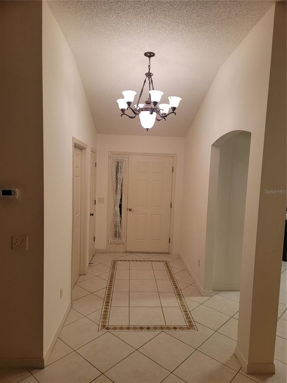 Image 9 of property listing at 1033 OAK FOREST DRIVE, The Villages, FL 32162