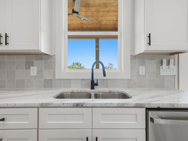 1521 Azure Lane, Ranger, GA 30734