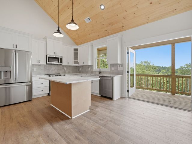 1521 Azure Lane, Ranger, GA 30734