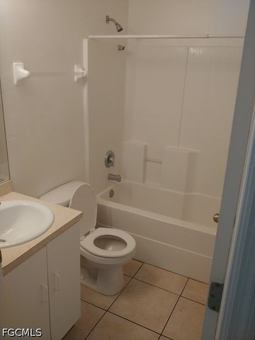15421 Cemetery RD 423, Fort Myers, FL 33905