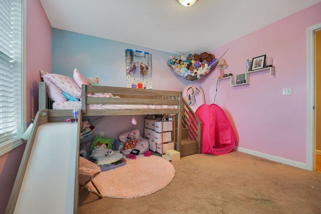 66 Bailey St, Fall River, MA 02724