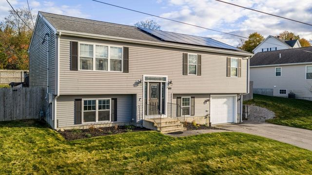66 Bailey St, Fall River, MA 02724
