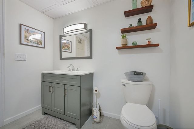 66 Bailey St, Fall River, MA 02724