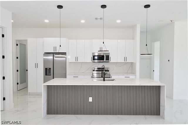 920 Edward AVE, Lehigh Acres, FL 33936