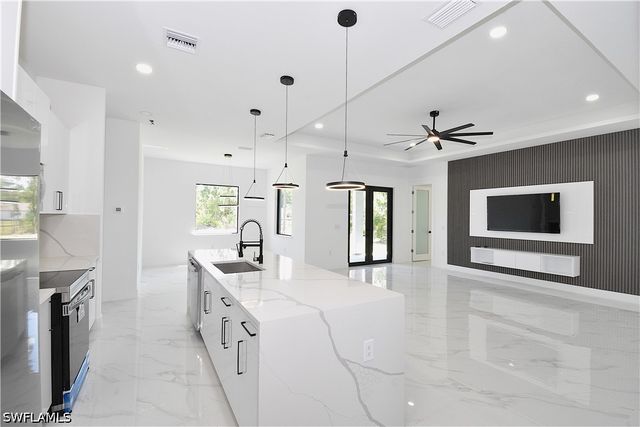 920 Edward AVE, Lehigh Acres, FL 33936