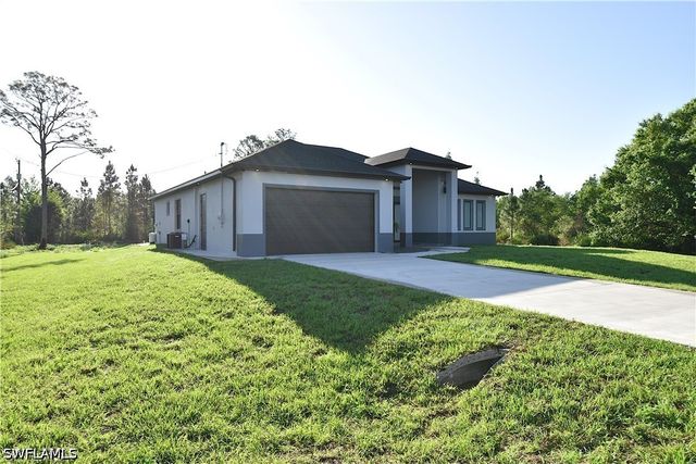 920 Edward AVE, Lehigh Acres, FL 33936