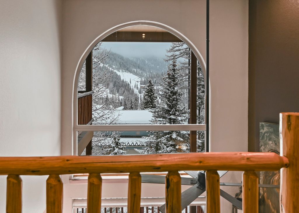 301 Wood Run Drive D, Whitefish, MT 59937 photo 2