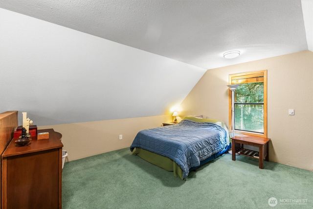 7082 Rainier Way, Glacier, WA 98244