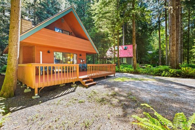7082 Rainier Way, Glacier, WA 98244