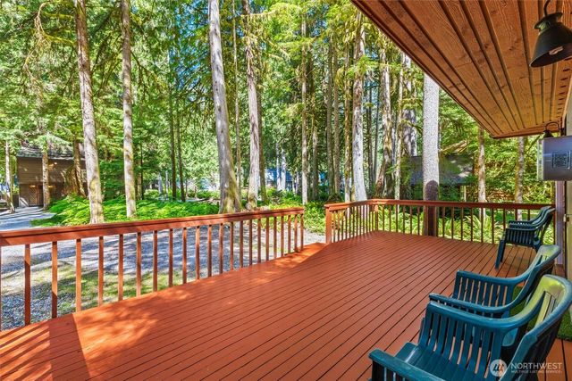 7082 Rainier Way, Glacier, WA 98244