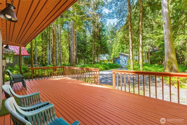 7082 Rainier Way, Glacier, WA 98244