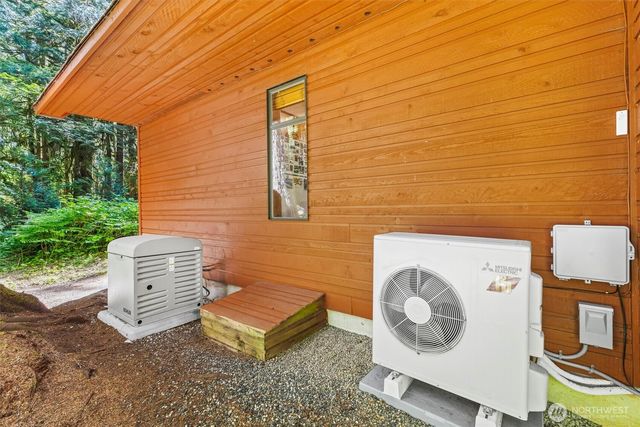 7082 Rainier Way, Glacier, WA 98244