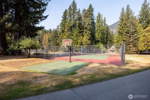 7082 Rainier Way, Glacier, WA 98244