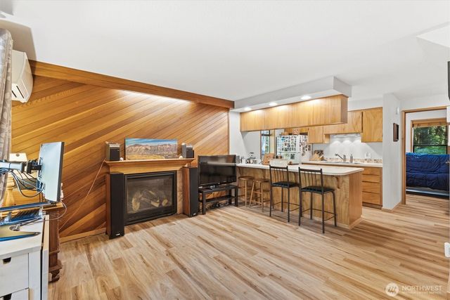 7082 Rainier Way, Glacier, WA 98244