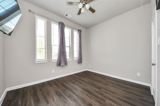 13021 Ocean Breeze Ln Lane, La Marque, TX 77568