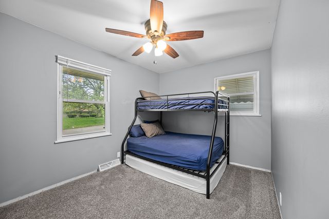 728 Westerfield Road, Davenport, IA 52806