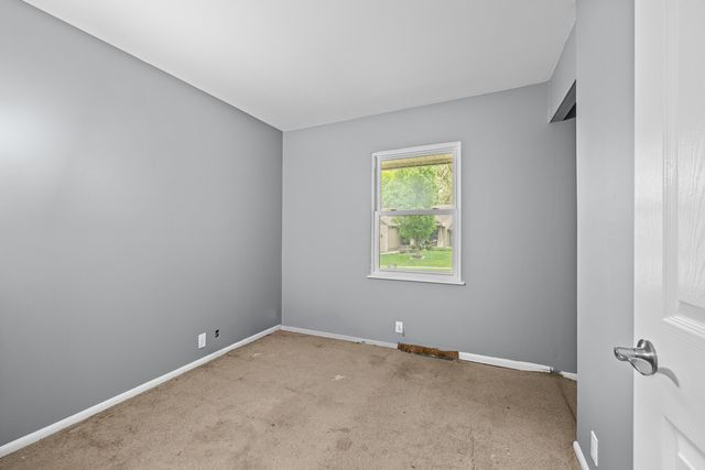 728 Westerfield Road, Davenport, IA 52806