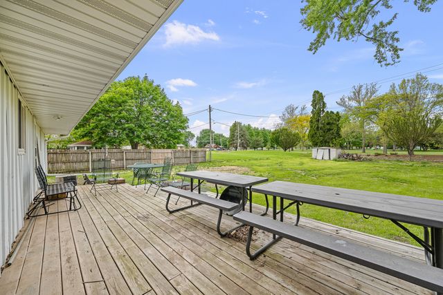 728 Westerfield Road, Davenport, IA 52806