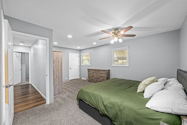 728 Westerfield Road, Davenport, IA 52806