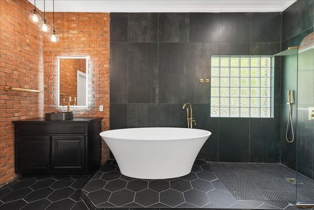 101 Deer Crossing Way, Azle, TX 76020