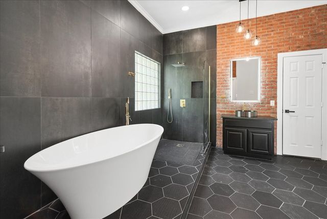 101 Deer Crossing Way, Azle, TX 76020